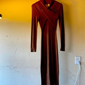 Brown body con dress has a small hole that needs some to sew